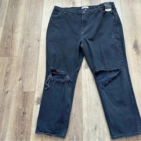 Abercrombie & Fitch Curve Love ‘90s Straight Ultra High Rise Jeans Sz 36/22 NWT - Picture 2 of 9